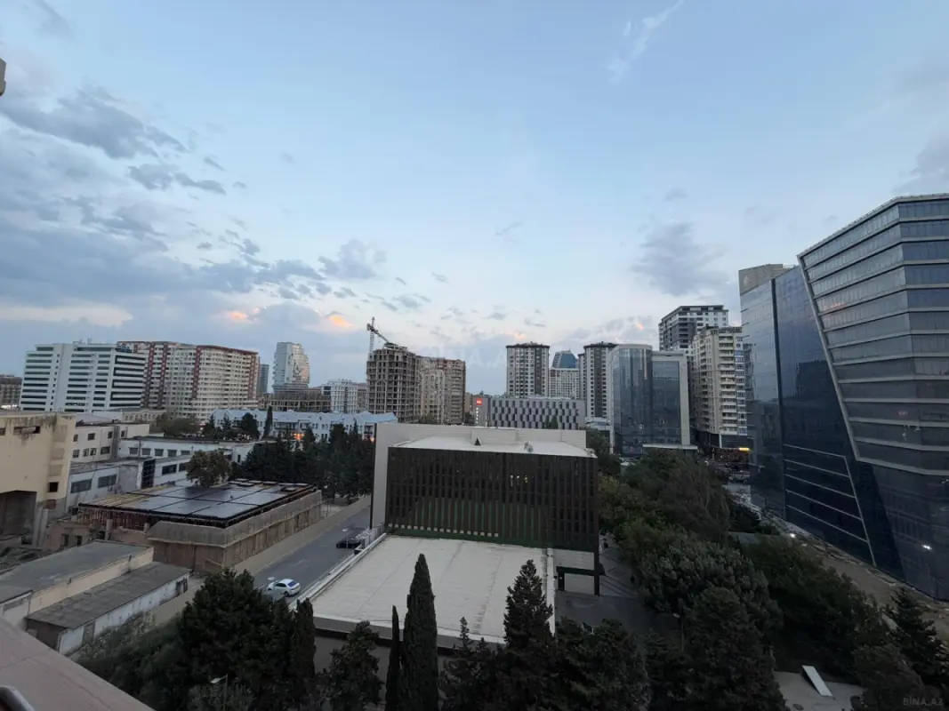 Satılır 2 otaqlı mənzil 100 m²