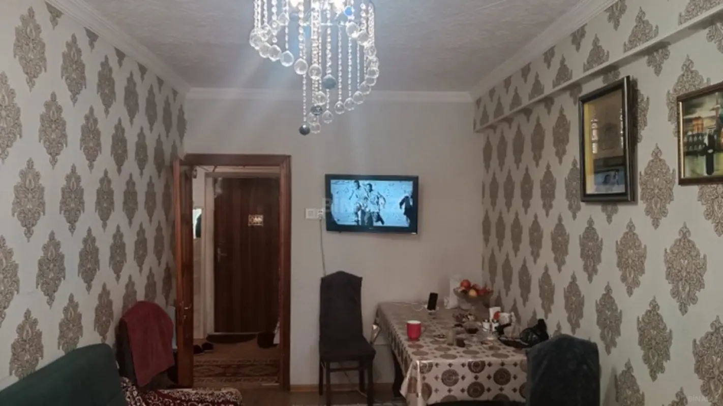 Satılır 2 otaqlı mənzil 43 m²