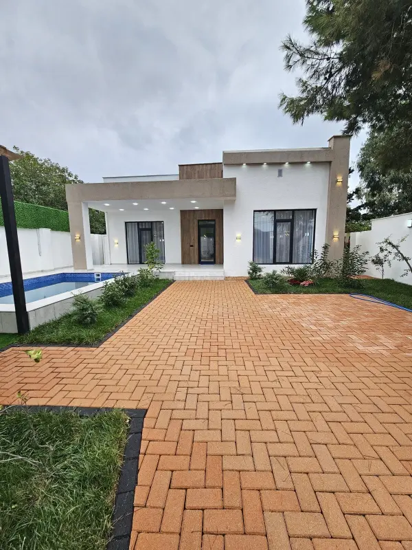 Satılır 4 otaqlı həyət evi 160 m²