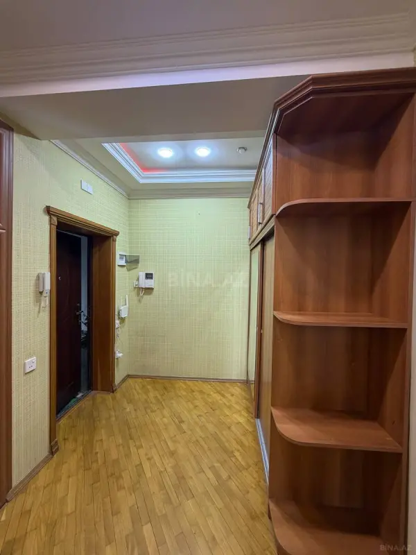 Satılır 2 otaqlı mənzil 95 m²