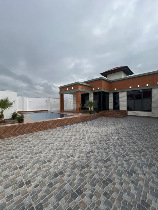 Satılır 4 otaqlı həyət evi 150 m²