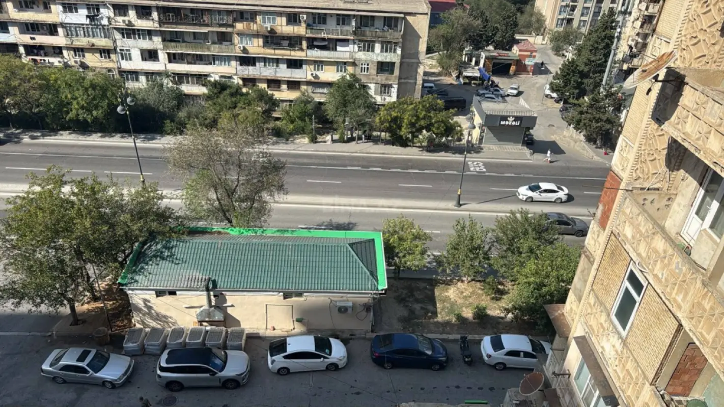 Satılır 2 otaqlı mənzil 66 m²
