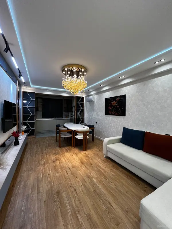 Kirayə verilir 3 otaqlı mənzil 110 m²