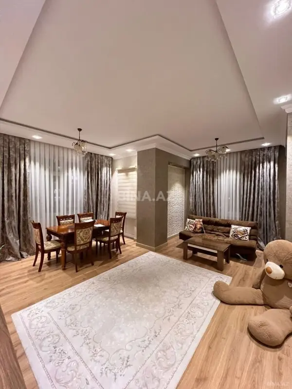 Kirayə verilir 2 otaqlı mənzil 90 m²