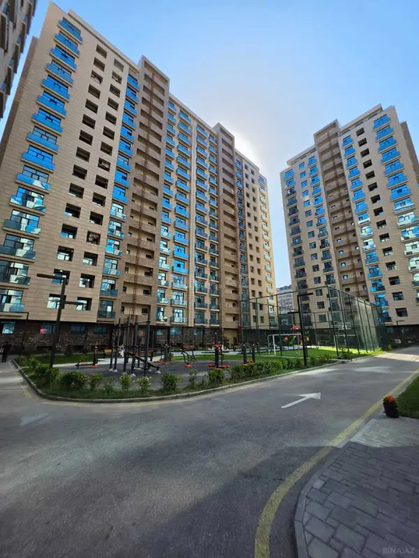 Kirayə verilir 3 otaqlı mənzil 130 m²