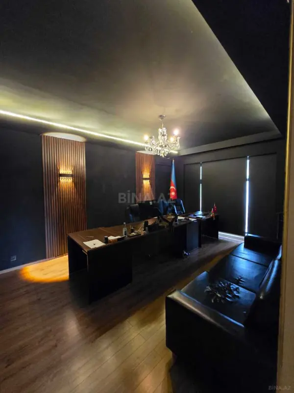 Kirayə verilir 8 otaqlı həyət evi 330 m²