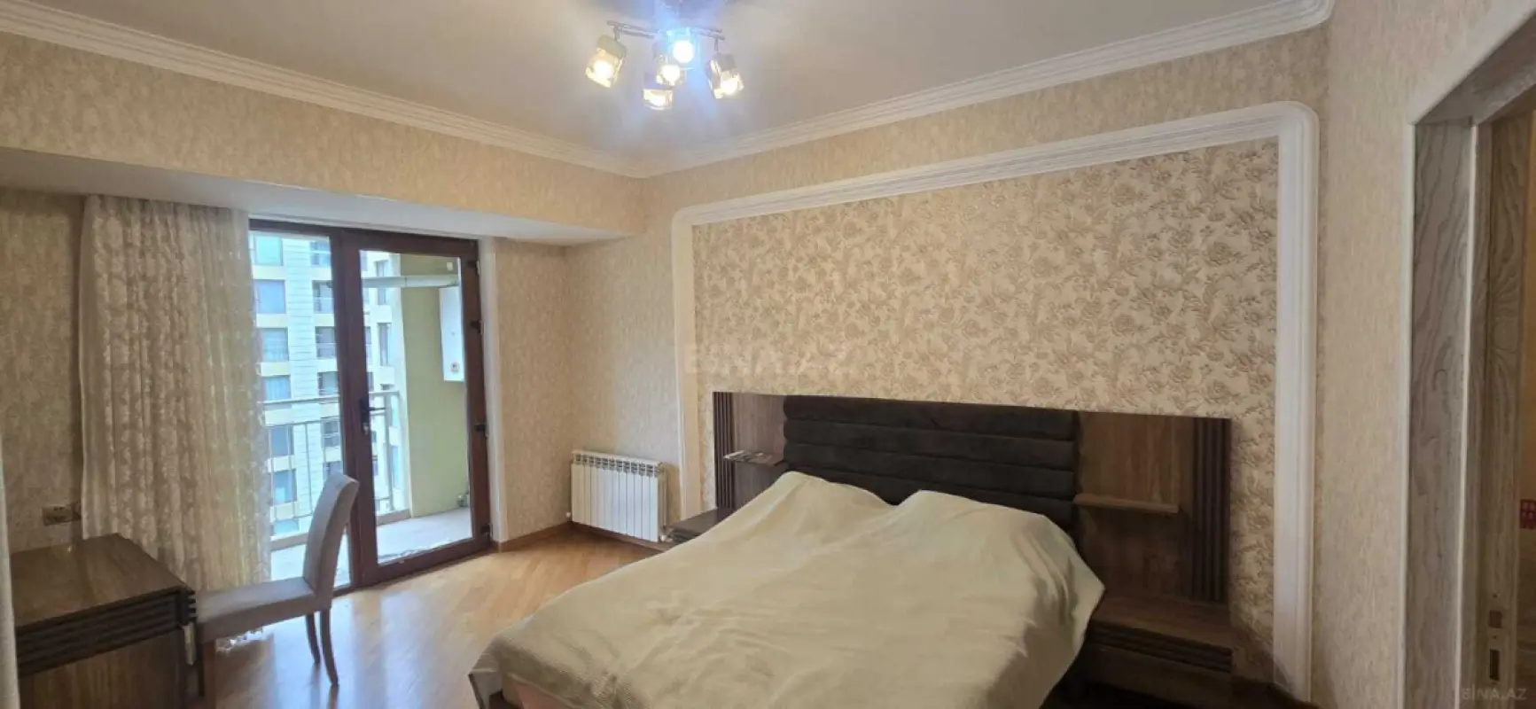 Kirayə verilir 2 otaqlı mənzil 99 m²