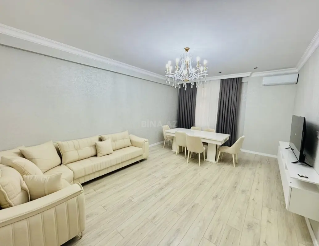 Kirayə verilir 3 otaqlı mənzil 161 m²