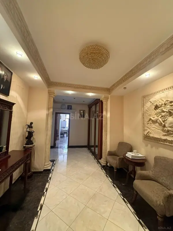 Kirayə verilir 3 otaqlı mənzil 220 m²
