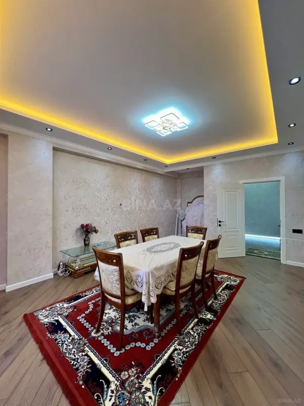 Satılır 2 otaqlı mənzil 90 m²