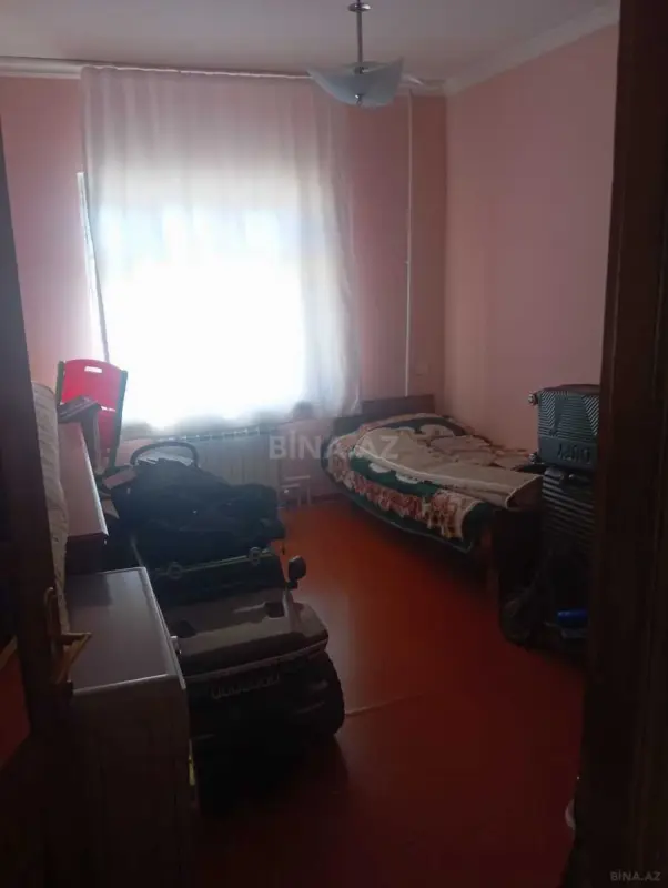 Satılır 4 otaqlı mənzil 95 m²