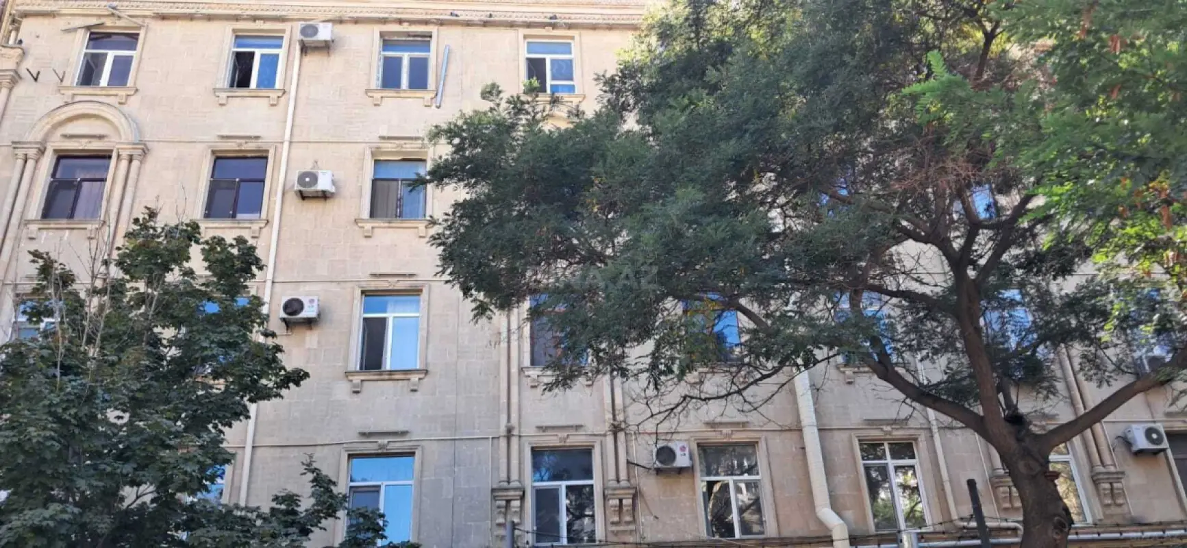 Satılır 3 otaqlı mənzil 72 m²