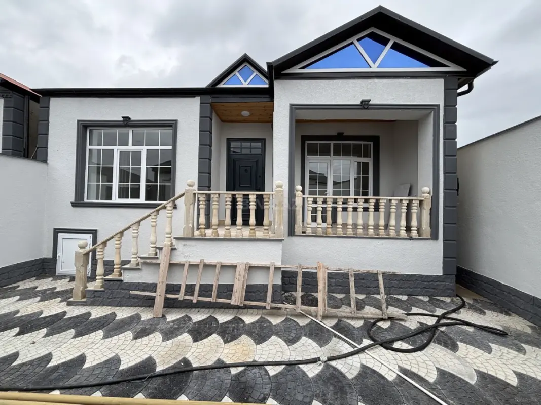 Satılır 4 otaqlı həyət evi 120 m²