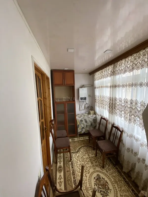 Kirayə verilir 4 otaqlı mənzil 110 m²