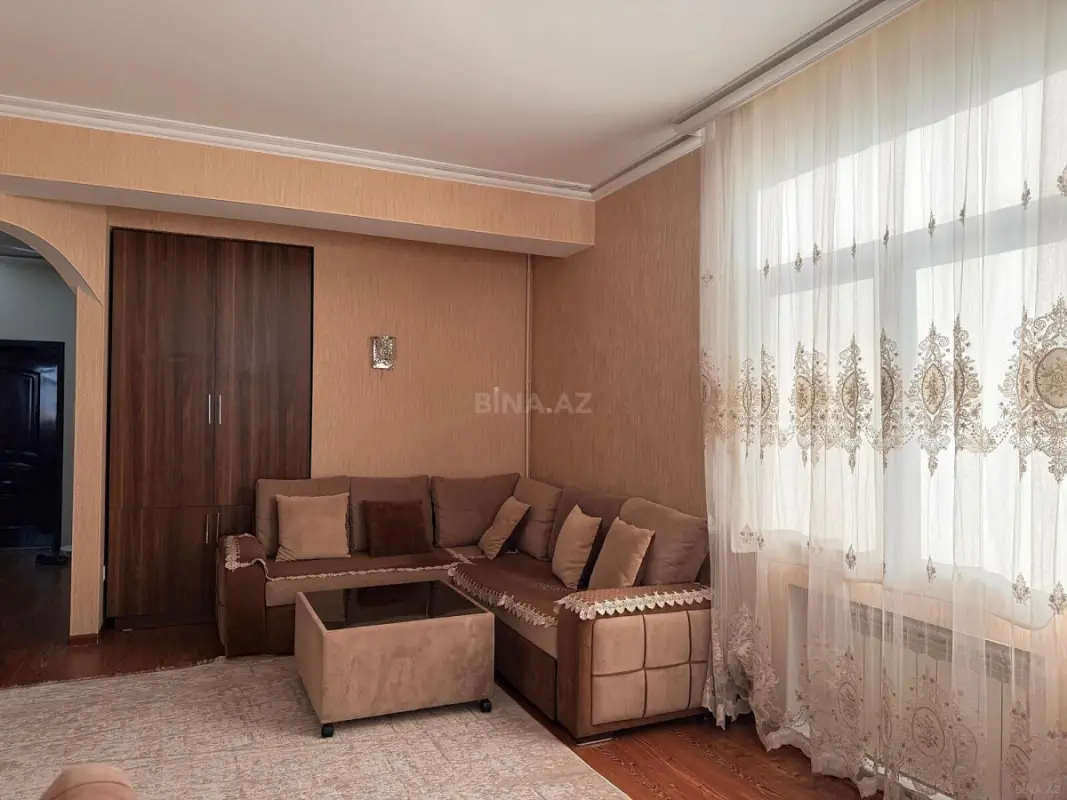 Satılır 2 otaqlı mənzil 73 m²