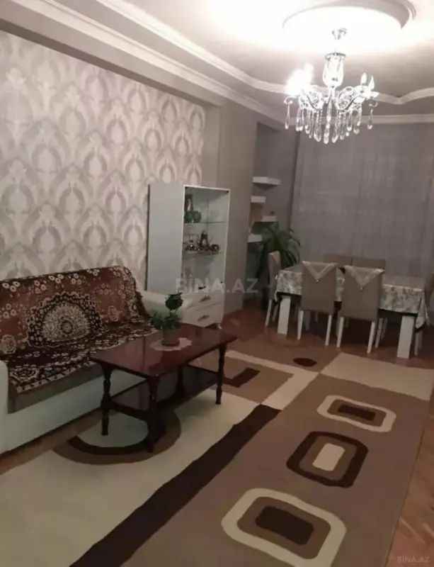 Kirayə verilir 2 otaqlı mənzil 90 m²