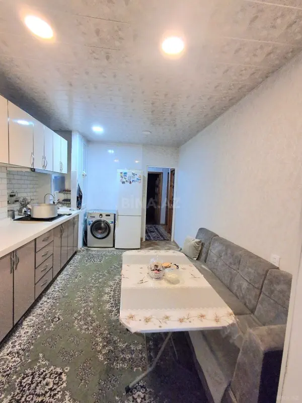 Satılır 5 otaqlı mənzil 120 m²