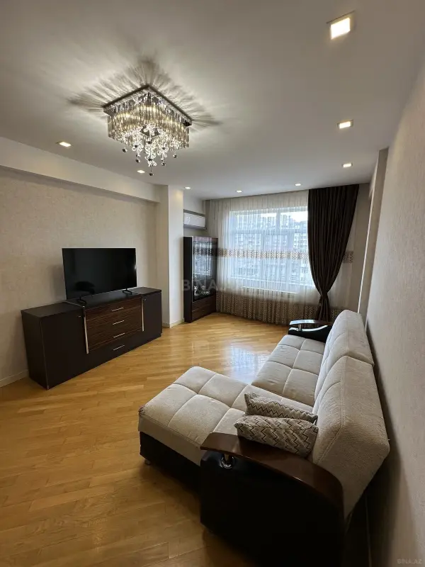 Satılır 3 otaqlı mənzil 90 m²