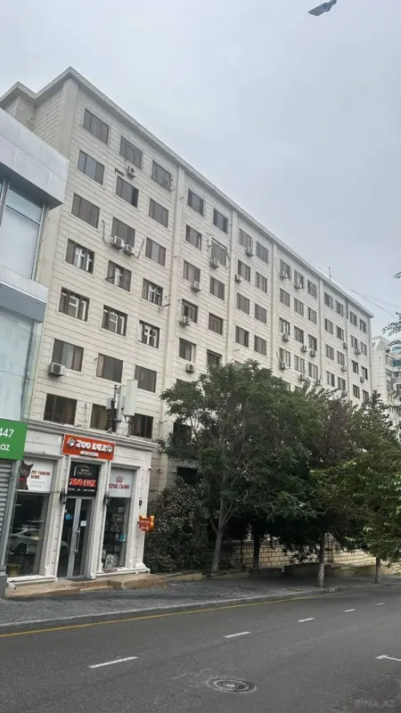 Satılır 4 otaqlı mənzil 101 m²