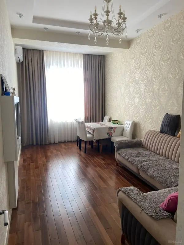 Kirayə verilir 2 otaqlı mənzil 80 m²