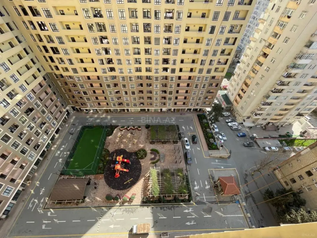 Satılır 3 otaqlı mənzil 93 m²