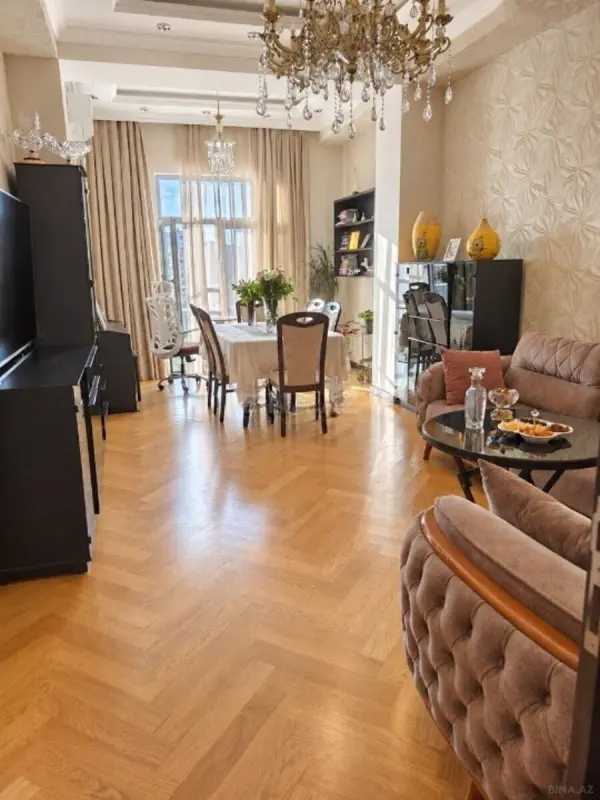 Satılır 2 otaqlı mənzil 68 m²