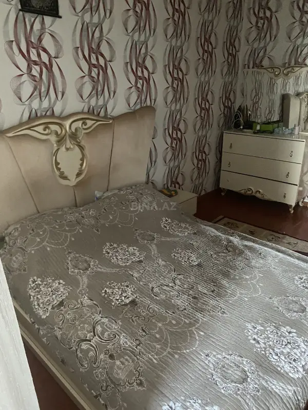Satılır 4 otaqlı mənzil 92 m²