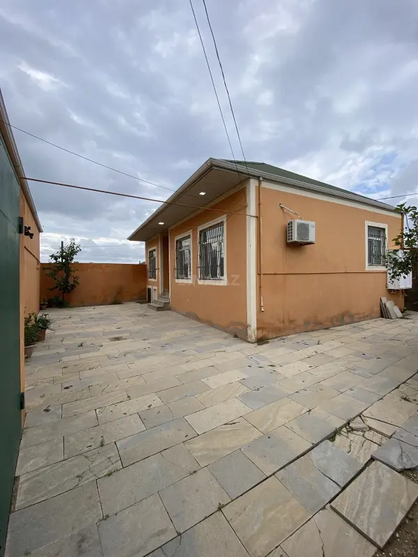 Satılır 3 otaqlı həyət evi 90 m²