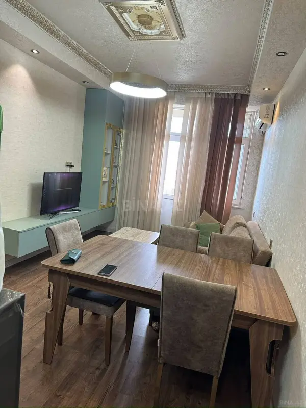 Satılır 3 otaqlı mənzil 94 m²
