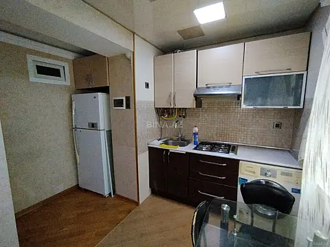 Satılır 3 otaqlı mənzil 70 m² — Bakı 3 otaq 70.00 m²