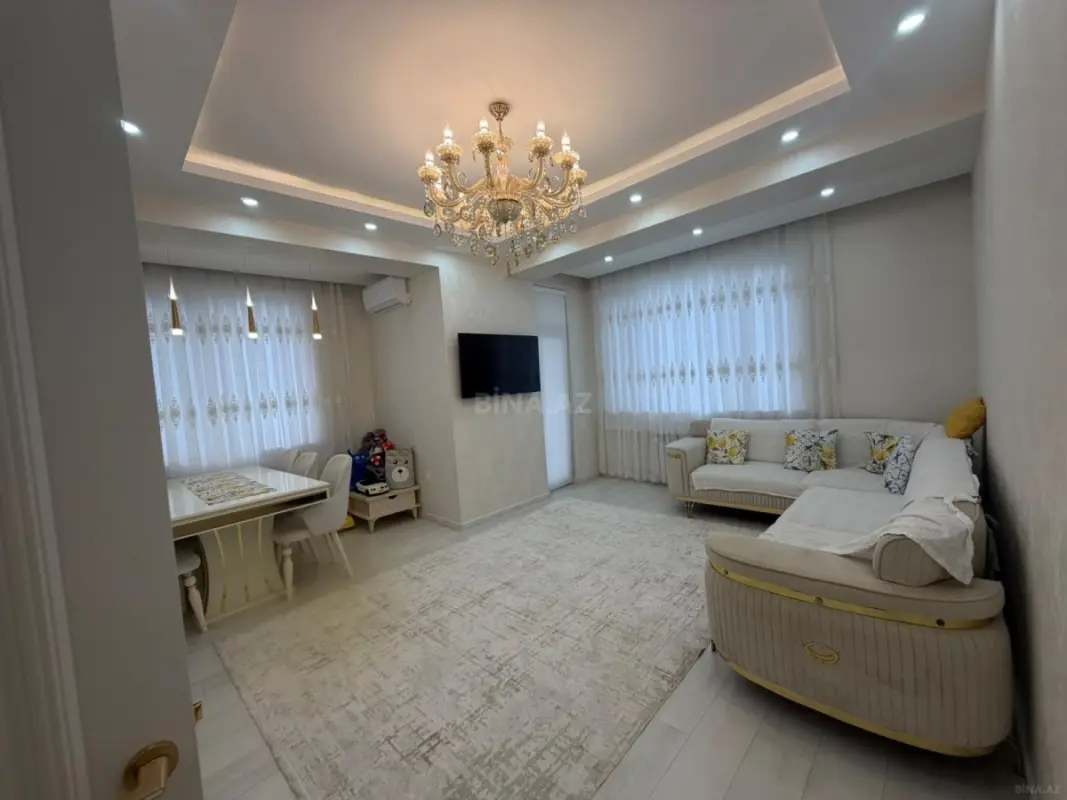 Kirayə verilir 2 otaqlı mənzil 85 m²