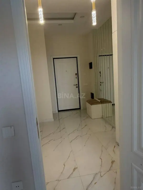 Kirayə verilir 2 otaqlı mənzil 85 m²