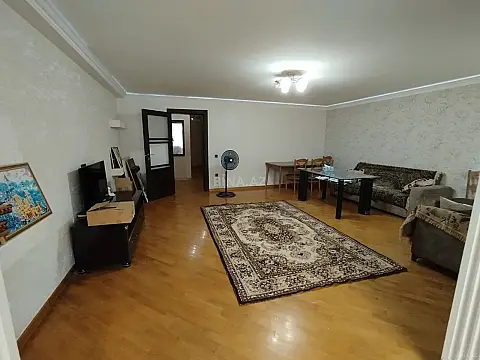 Satılır 2 otaqlı mənzil 70 m² — Bakı 2 otaq 70.00 m²