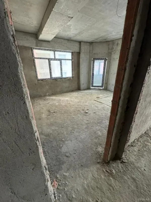 Satılır 2 otaqlı mənzil 95 m²