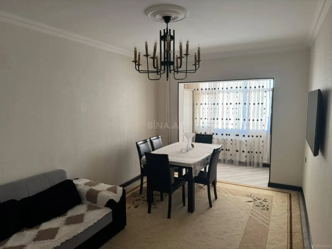 Satılır 4 otaqlı mənzil 110 m²