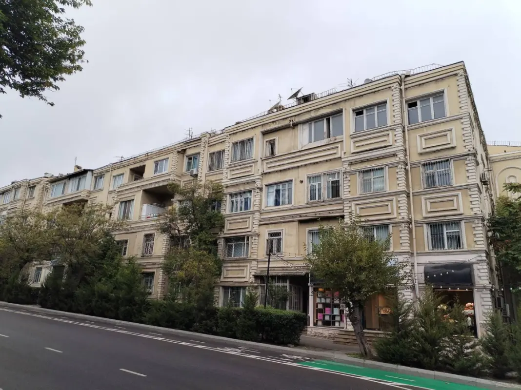 Satılır 3 otaqlı mənzil 70 m²