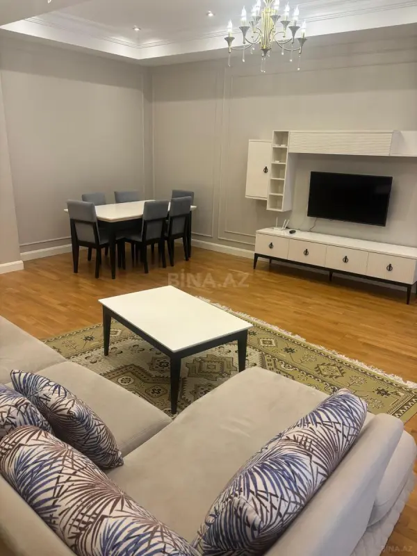 Kirayə verilir 3 otaqlı mənzil 100 m²