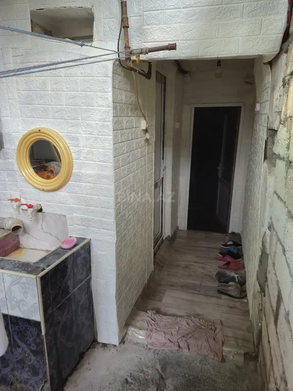 Satılır 5 otaqlı həyət evi 200 m²