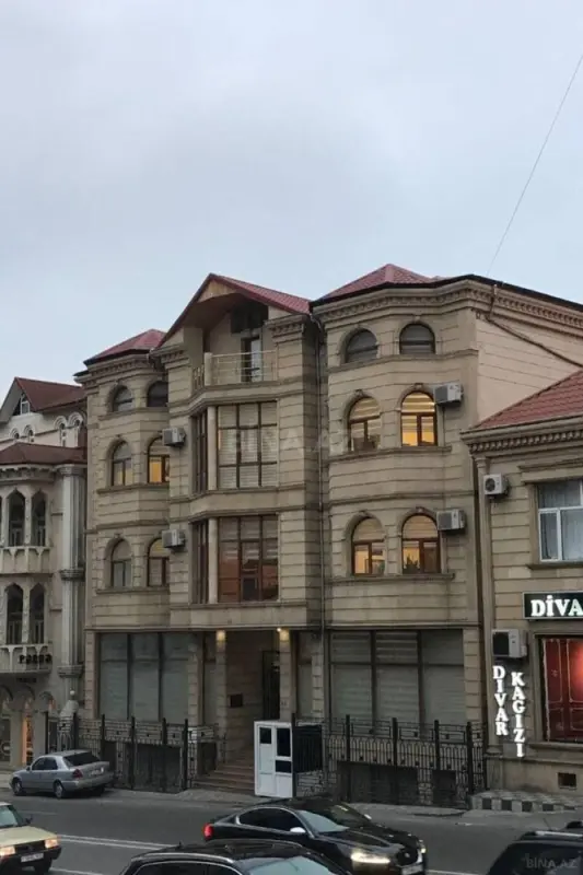 Kirayə verilir obyekt 1300 m²
