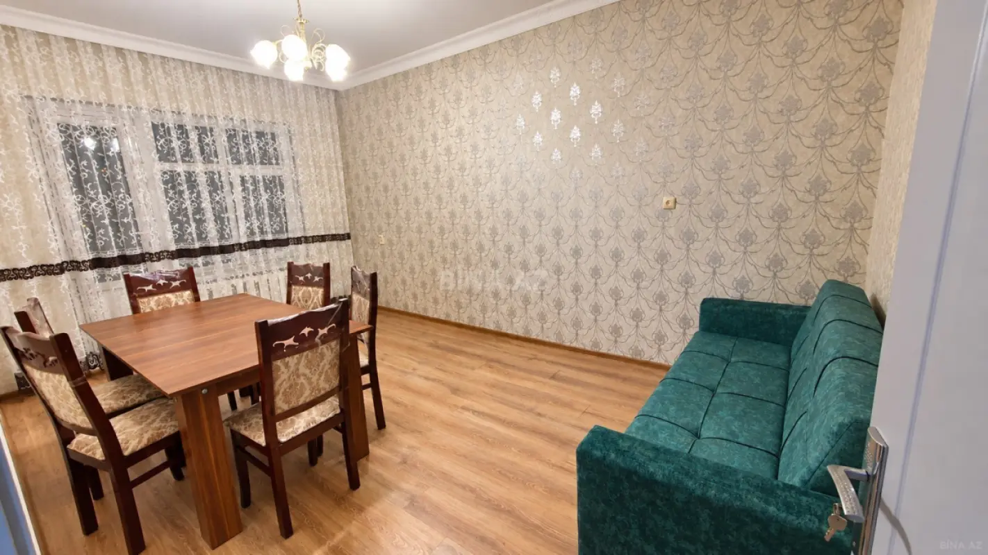 Satılır 2 otaqlı mənzil 70 m²
