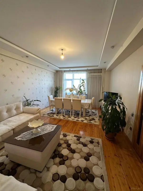 Satılır 2 otaqlı mənzil 80 m²