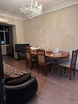 Kirayə verilir 3 otaqlı mənzil 80 m² — Bakı, Nizami 3 otaq 80.00 m²