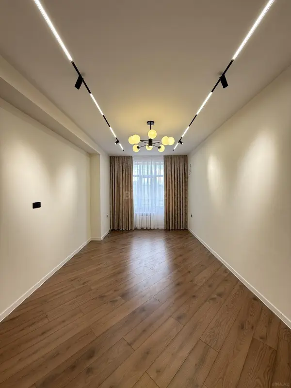 Satılır 2 otaqlı mənzil 70 m²