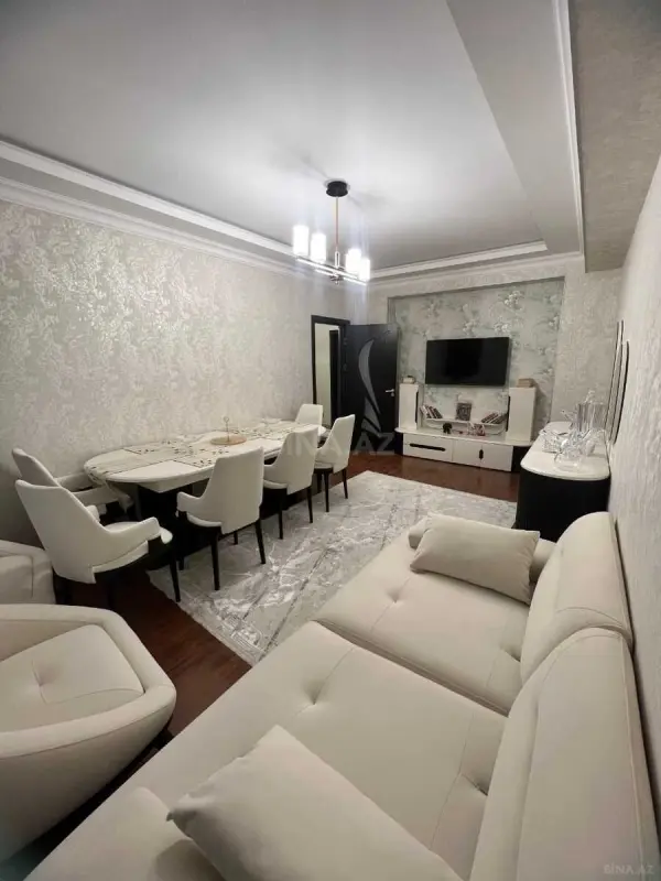 Kirayə verilir 2 otaqlı mənzil 70 m²