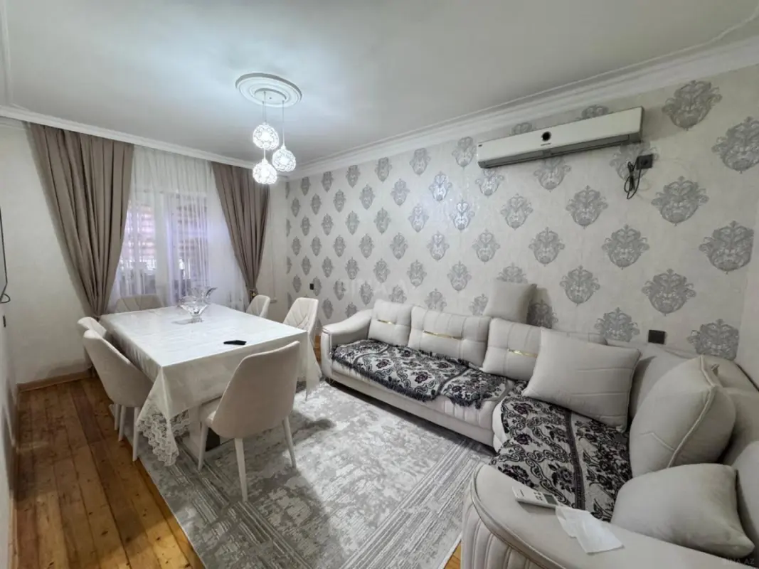 Satılır 4 otaqlı mənzil 90 m²