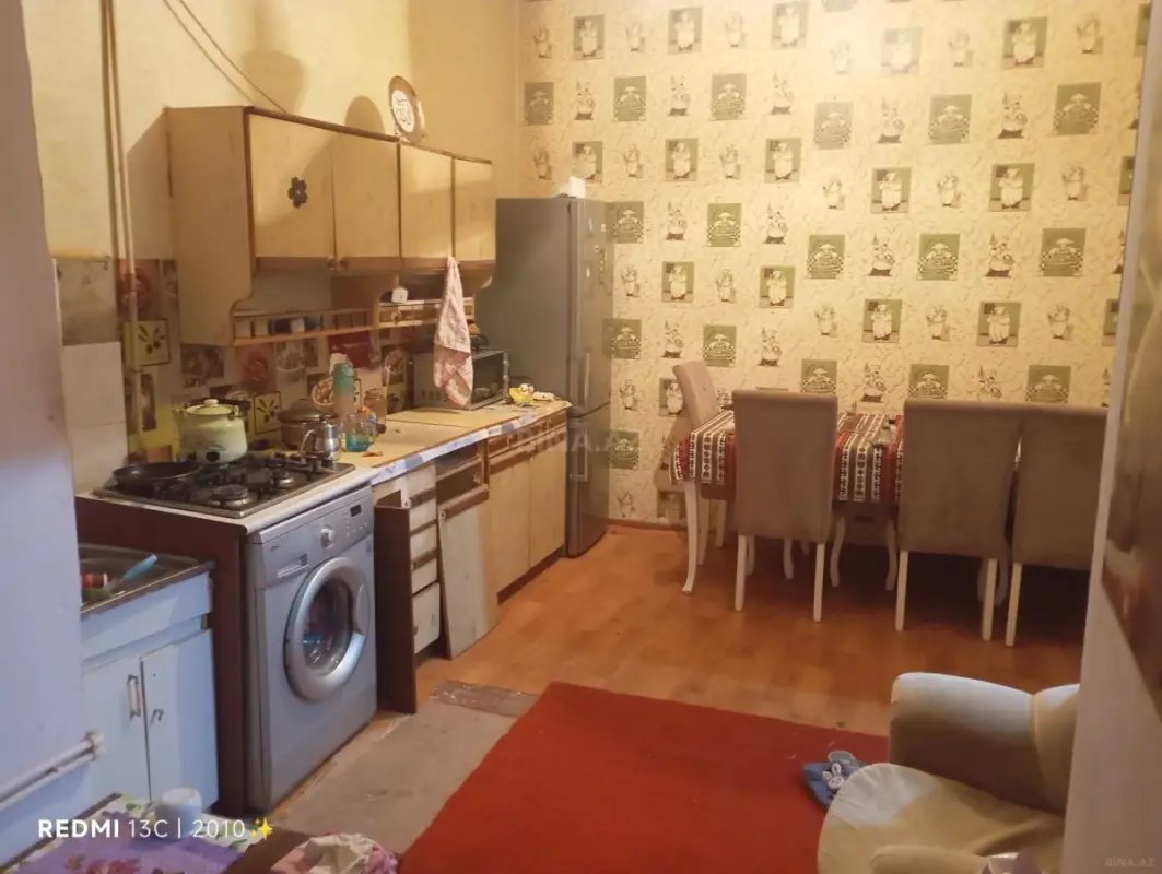 Kirayə verilir 2 otaqlı mənzil 80 m²