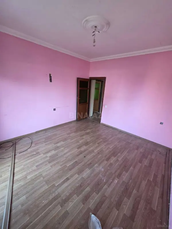 Satılır 1 otaqlı mənzil 40 m²