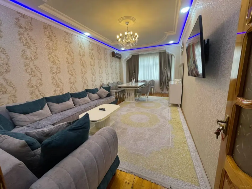 Satılır 3 otaqlı mənzil 110 m²