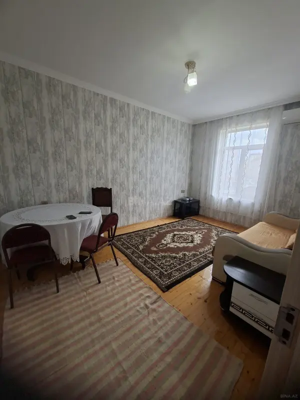 Kirayə verilir 2 otaqlı mənzil 45 m²