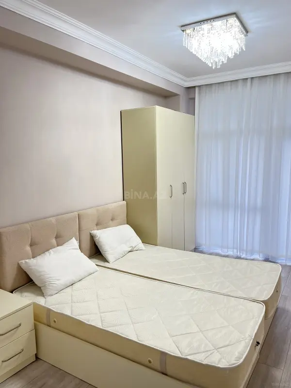 Kirayə verilir 4 otaqlı mənzil 120 m²